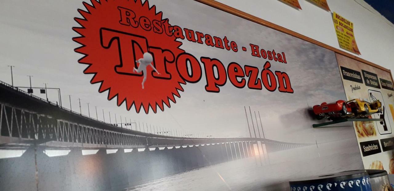 Hostal El Tropezon Matallana de Valmadrigal Exterior photo